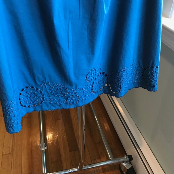 Dress - Picture 8 of 8